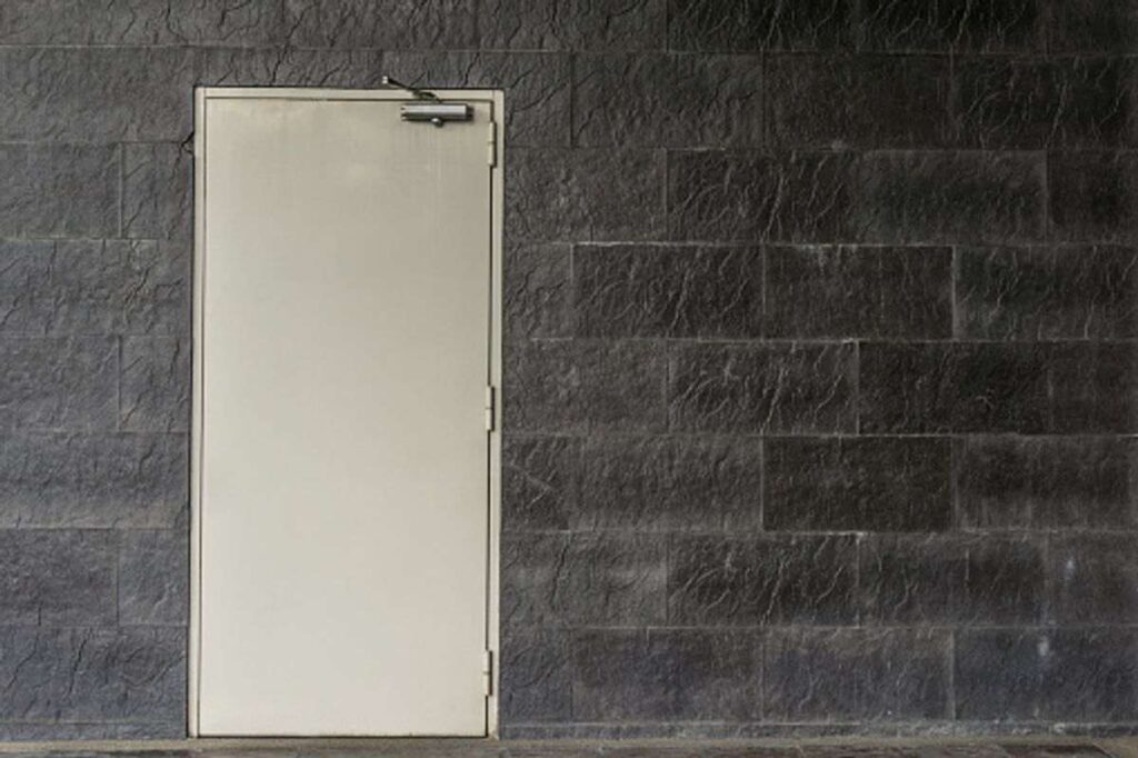 swing automatic door