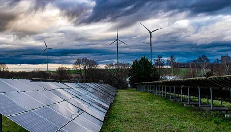 Energizer solar generator