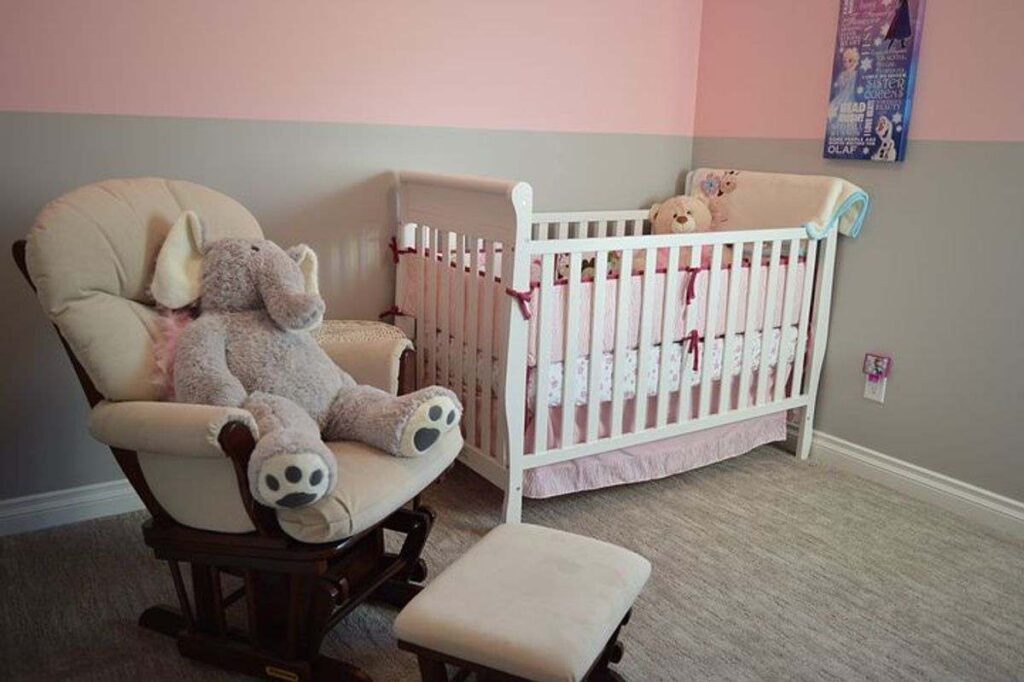 What To Look For In a Crib