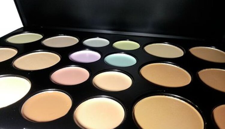 Makeup Revolution Eye Bright Concealer